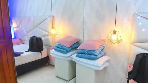 Laurent online show from January 11, 11:16 am