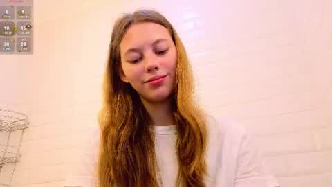 Kate online show from July 19, 8:28 am