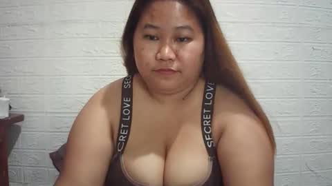 lavalyn214 online show from May 9, 2:23 pm