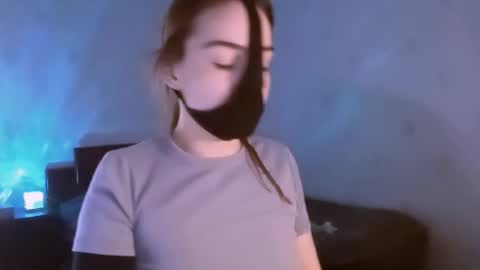 Lavinda online show from February 1, 7:49 am