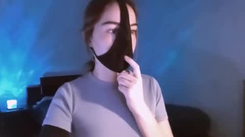 Lavinda online show from February 15, 7:51 am