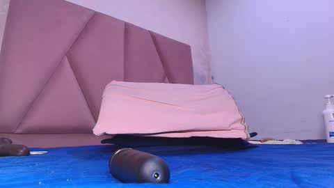 Lay Madison  online show from October 25, 9:04 pm