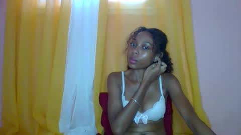 layannek online show from May 9, 6:19 am