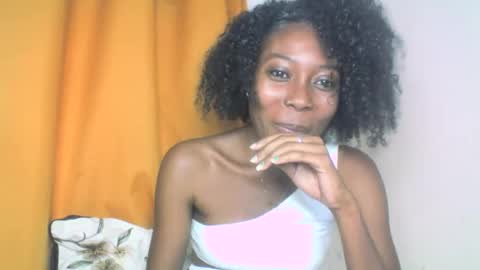 layannek online show from October 1, 5:23 pm