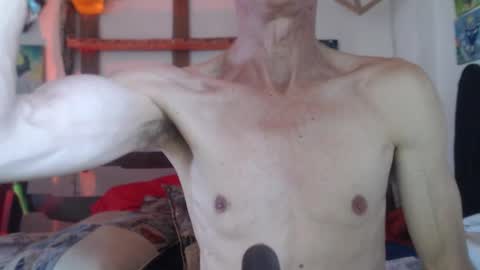 Laye19 online show from February 14, 6:19 pm