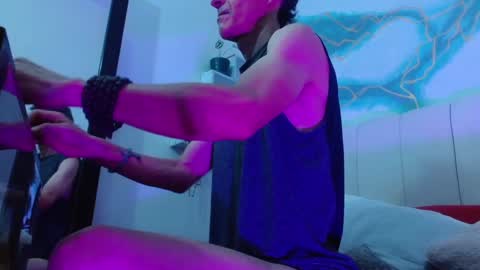 Laye19 online show from January 30, 2:15 pm