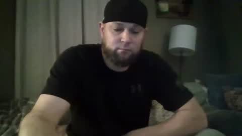 Snapshot of layinlow42 chatting on January 9, 8:45 am layinlow42 online show from January 9, 8:45 am