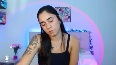 Lia and Rachel online show from March 1, 1:11 am