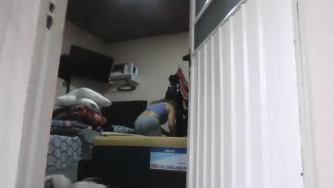 kelly online show from October 8, 6:47 pm