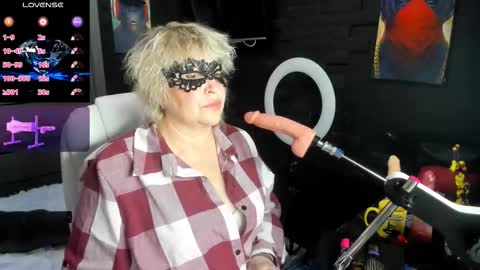 laylalaylamilf online show from February 17, 7:29 am