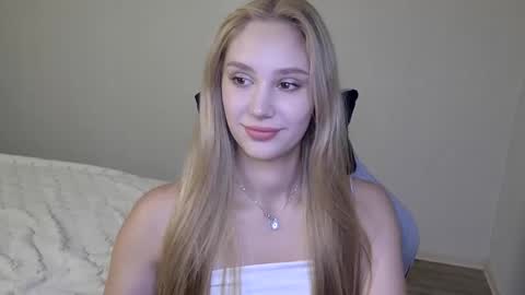 LaylaPretty001 online show from December 17, 5:58 am