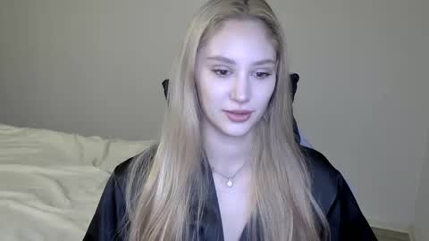 LaylaPretty001 online show from December 23, 5:24 am