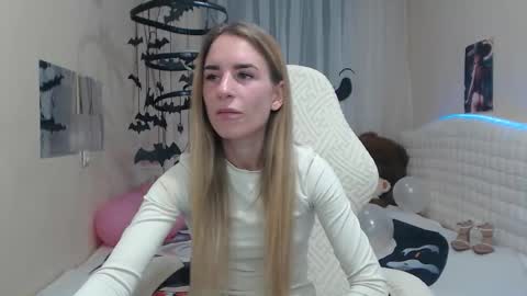 laymablast online show from October 17, 6:06 am