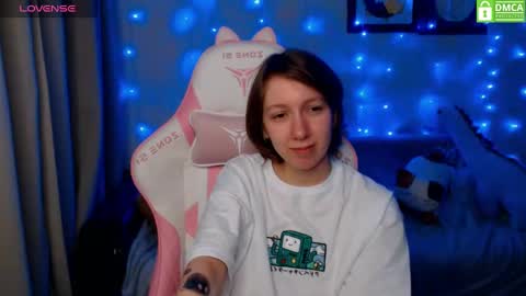 Leah  Gotty online show from December 26, 3:42 pm