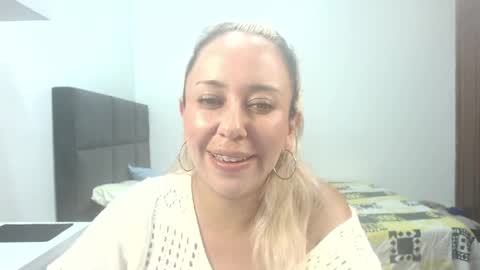 leah_susman online show from March 19, 3:56 am