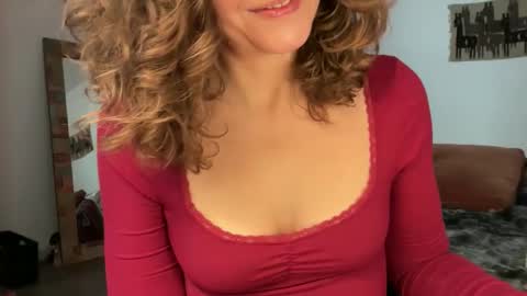 Leah Sparkles online show from December 16, 2:34 pm