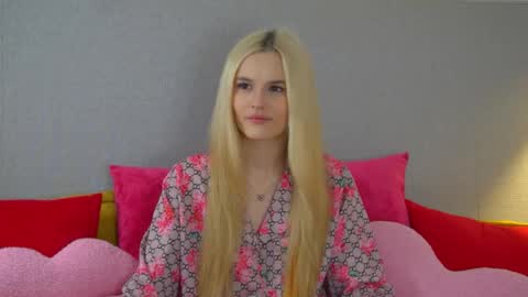 Lea online show from May 18, 6:14 pm