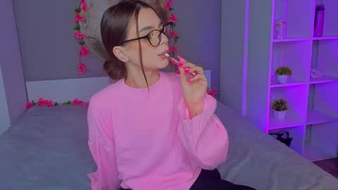 Sophie online show from March 16, 6:56 pm