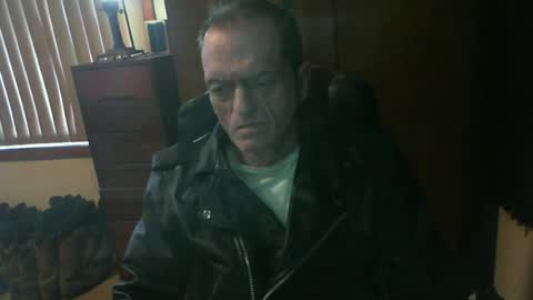 leathergreaser online show from June 22, 3:25 am