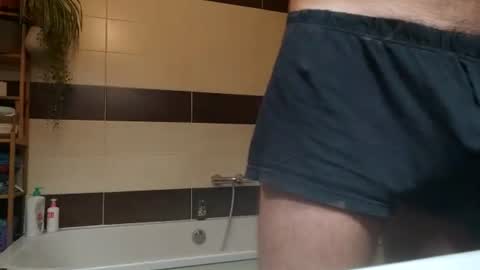 Snapshot of lebrun1985 chatting on September 30, 4:56 am lebrun1985 online show from September 30, 4:56 am