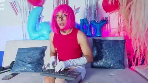 leeh online show from July 4, 1:15 pm