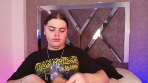 leenox online show from February 28, 4:27 am