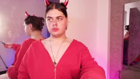 leenox online show from March 1, 4:28 am