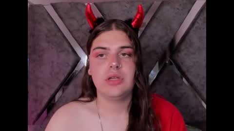 leenox online show from February 3, 2:53 am