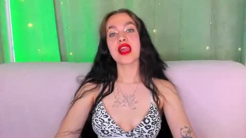 leiawow online show from June 26, 2:06 am