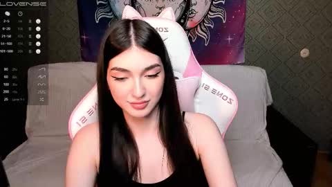 Leila online show from September 16, 3:15 pm