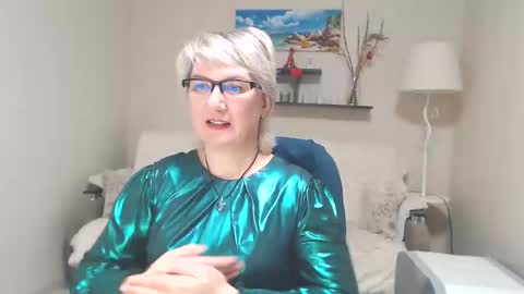 Leila Kinky online show from February 19, 4:12 am