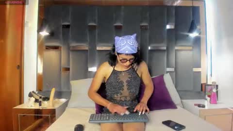 leilanixxx6 online show from November 12, 4:20 pm