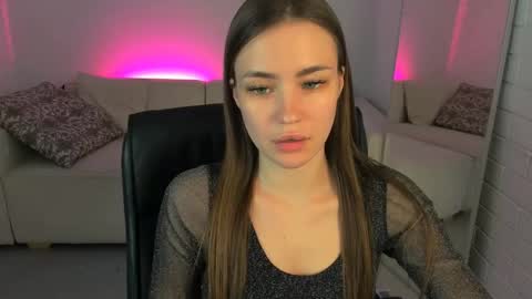 Leila Rai online show from May 11, 4:04 pm