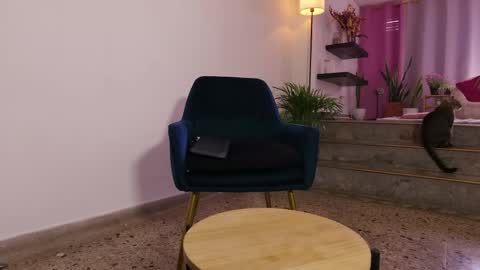 Leja online show from May 12, 6:39 pm