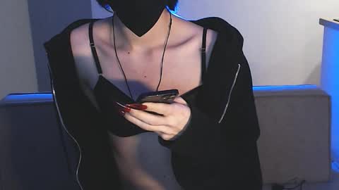 lekkj online show from February 10, 4:21 pm