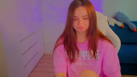 Lelia online show from October 5, 11:51 am