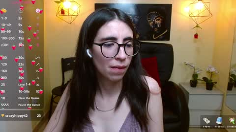 Snapshot of lena_roses chatting on January 27, 9:11 pm Lena online show from January 27, 9:11 pm