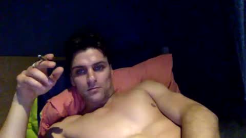 Snapshot of lendariokiss chatting on October 31, 2:39 pm Armando online show from October 31, 2:39 pm