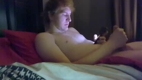 lenewton2004 online show from February 24, 1:46 am