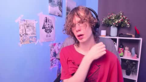 Leo online show from February 21, 10:35 pm