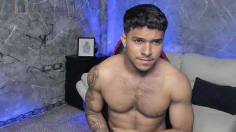 Snapshot of leo_taro chatting on September 20, 12:02 am Leo independent model online show from September 20, 12:02 am