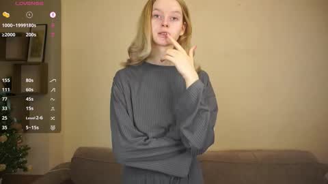 Hello Im Roxy Im just starting my journey here so lets get acquainted online show from February 18, 6:19 pm