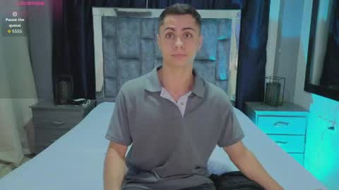 leomonnroe online show from April 25, 3:53 pm