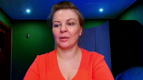 Leona tracie online show from May 11, 5:58 am