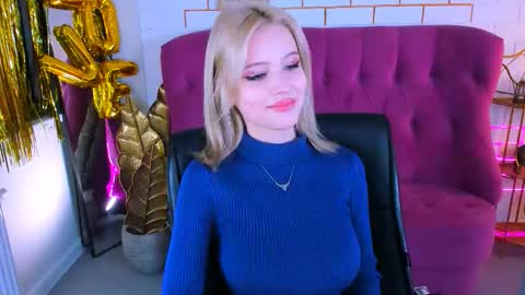 leonastone online show from October 24, 6:52 pm