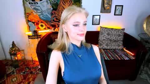 leonastone online show from November 7, 5:26 pm