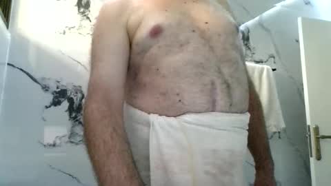 leonew71 online show from December 18, 5:36 am