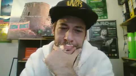 leonidascum online show from November 27, 10:23 am