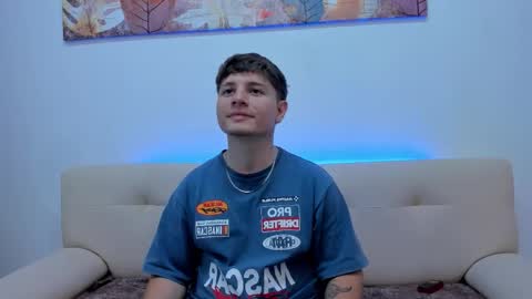 Leo  online show from October 15, 9:15 pm