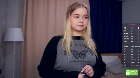 Hello everyone Im Lora Its my first day Were going to have fun together online show from November 13, 5:21 am